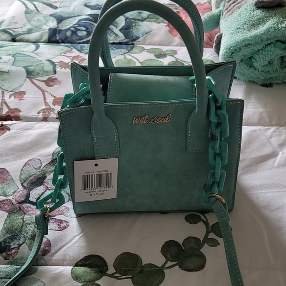 Handbag - Picture 3 of 3